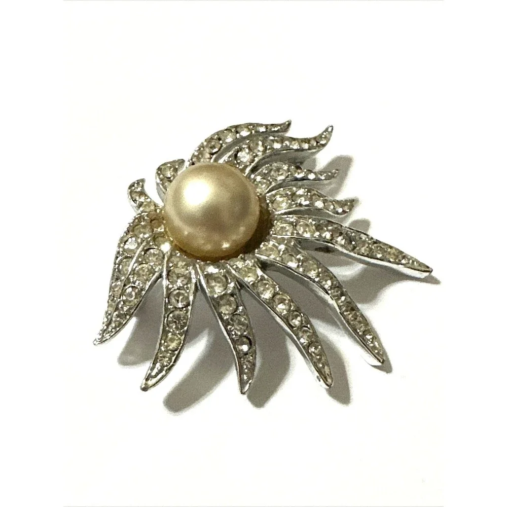 Vintage Celebrity NY Silver Tone Rhinestone Faux Pearl Sunburst Brooch Pin 2